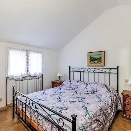 דירה La Quiete E Il Mare By Interhome